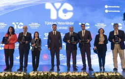 Tıp Fakültemize Türkiye Yeterlilikler Çerçevesi Plaketi - 2