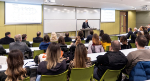 Sağlık Yöneticileri Günü'nde “Sağlık Yöneticilerinin Kariyer Yolculuğu” Paneli Düzenlendi