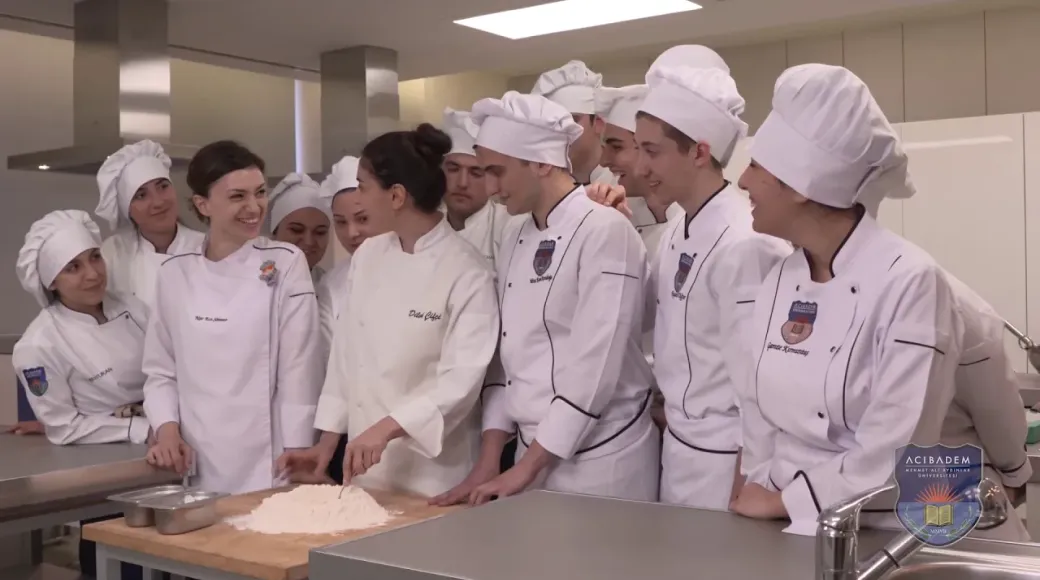 Acıbadem Üniversitesi Meslek Yüksekokulu